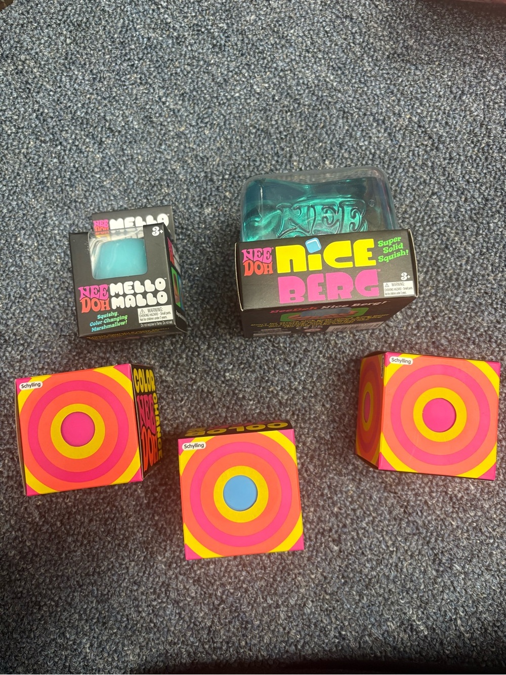 NeeDoh Lot